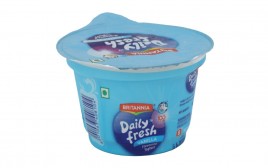 Britannia Daily Fresh Vanilla Flavoured Yoghurt  Pack  100 grams